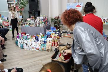 Akcja „Książka za karmę” i konkurs „Zwierzaki słodziaki” w Miejskiej Bibliotece podsumowane! (zdjęcia)